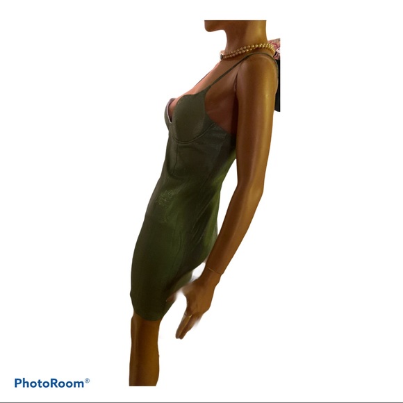 Superdown green  dress - Picture 4 of 6